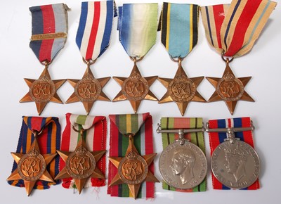 Lot 22 - A collection of ten WW II medals to include