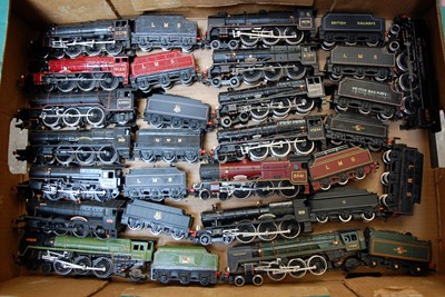 Lot 923 - Large tray containing 15 six coupled locos and...