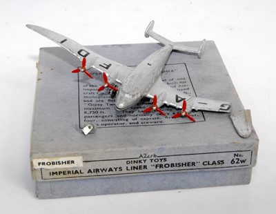 Lot 2001 - Dinky Toys 'Imperial Airways' 'Frobisher'...