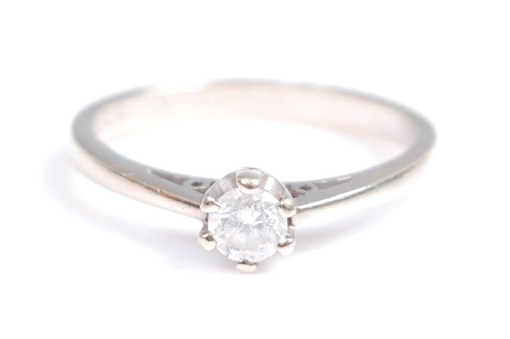 Lot 2042 - A 9ct white gold single stone diamond ring,...