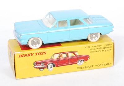 Lot 2017 - A French Dinky Toys No.552 Chevrolet Corvair,...