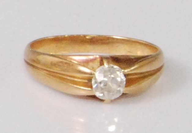 Lot 2273 - A gent's yellow metal diamond solitaire ring,...