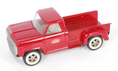 Lot 3247 - A Tonka Toys heavy pressed steel model of a...