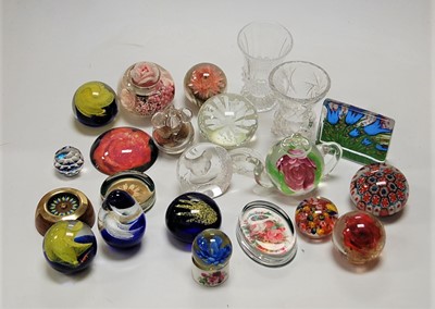 Lot 69 - A box of miscellaneous glass paperweights to...