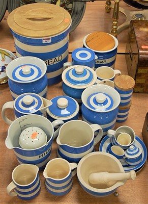 Lot 149 - A collection of Cornish ware tablewares, in...