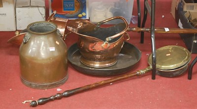 Lot 172 - A collection of miscellaneous metalware, to...