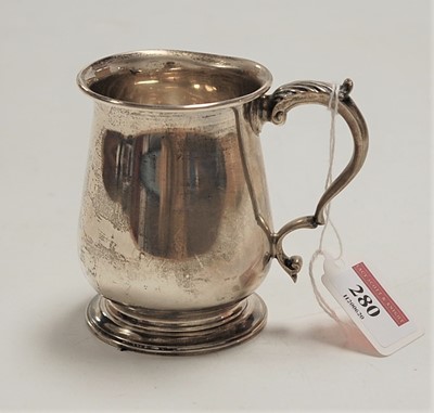 Lot 280 - A George V silver christening mug, of bell...