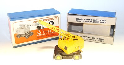 Lot 1956 - A Dinky Toys No. 571 Coles Mobile Crane...