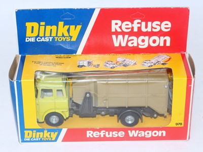 Lot 1911 - A Dinky Toys No. 978 refuse wagon comprising...