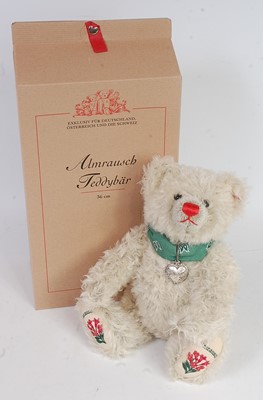 Lot 3169 - A Steiff Almrausch teddy bear, limited edition...