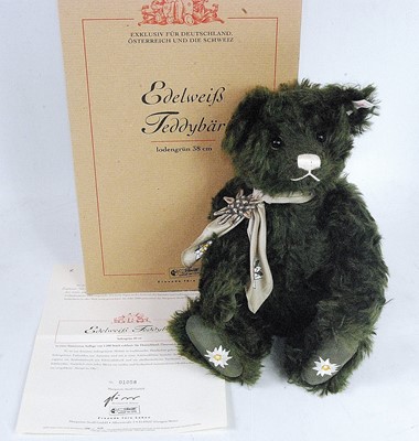 Lot 3170 - A Steiff Edelweiss limited edition No....