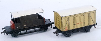 Lot 584 - Two Hornby Dublo D1 post war tinplate Southern...