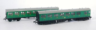 Lot 643 - 2250 Hornby Dublo 2-rail EMU motor coach,...
