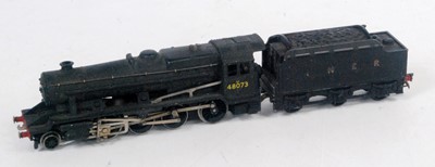 Lot 680 - Two Hornby Dublo locos: 2-8-0 48073 tender...