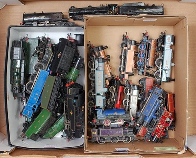 Lot 402 - Two shoeboxes containing mainly modified tank...
