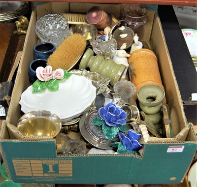 Lot 87 - A box of miscellaneous items to include...
