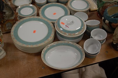 Lot 143 - A modern Wedgwood home Aztec pattern 6 place...