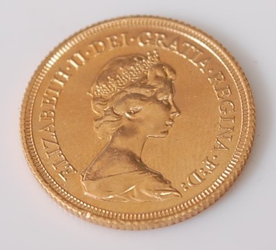 Lot 335 - A gold full sovereign, 1980