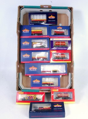 Lot 484 - Twelve wagons Bachmann Hornby and Dapol in...