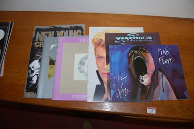 Lot 659 - A collection of Official Concert/Tour programmes to include