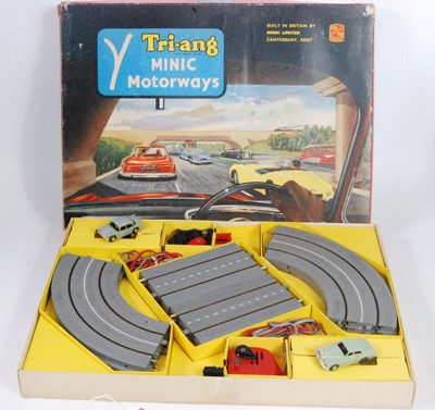 Lot 3182 - A Triang Minic Motorways No. M1504 Motorway...