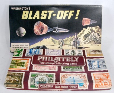 Lot 167 - A Waddingtons and Dixons Games boxed board...