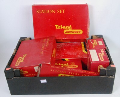 Lot 896 - Tray and box containing quantity of Triang and...