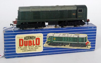 Lot 913 - Hornby Dublo L30 Bo-Bo diesel locomotive D8000,...