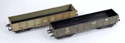 Lot 349 - Five Hornby no. 2 wagons:- 1949/50 GW loco...