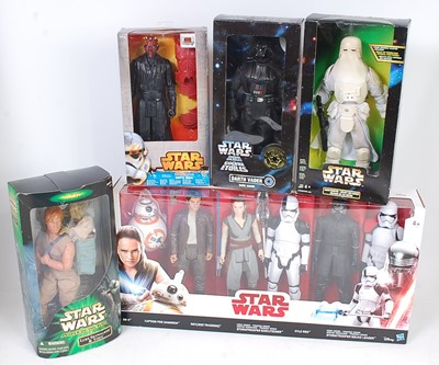 Lot 3203 - Five various boxed Star Wars Hasbro release...