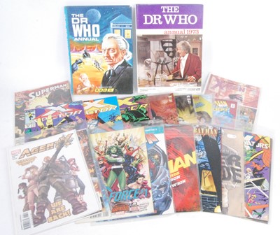 Lot 3204 - A collection of Marvel modern release Super...