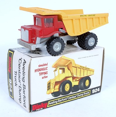 Lot 1989 - A Dinky Toys No. 924 Aveling Barford Centaur...