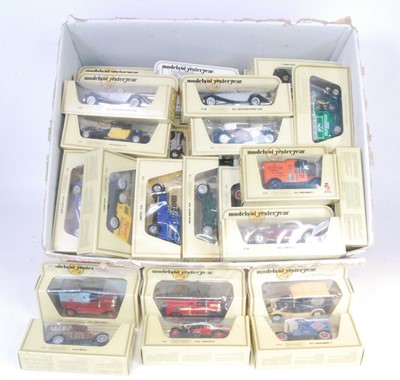 Lot 2329 - 51 various boxed Matchbox cream window boxed...