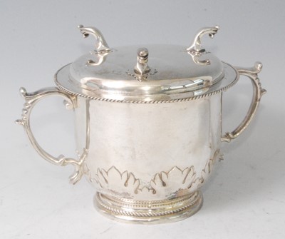 Lot 1118 - A George V silver porringer and cover, in the...