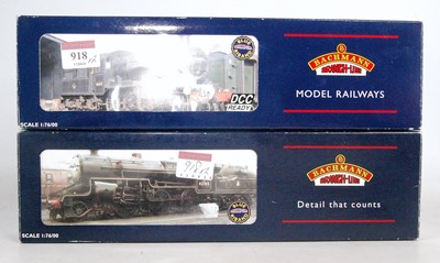 Lot 918 - Bachmann 32-177 BR lined black late crest...
