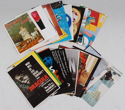 Lot 639 - A large collection of modern postcards
