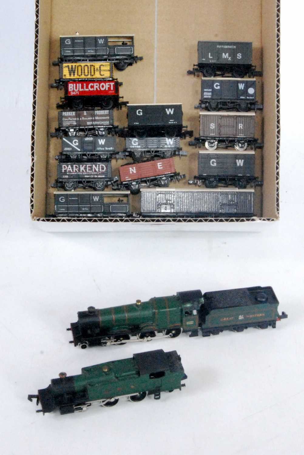 Lot 932 Graham Farish N Gauge Gwr Hall Class Engine