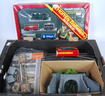 Lot 943 - A Hornby R782 goods train set appears complete...