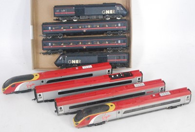 Lot 996 - A Hornby four coach HST in GNER navy and red...