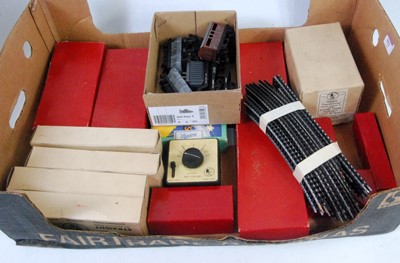 Lot 992 - Tray containing Trix Twin track, accessories,...