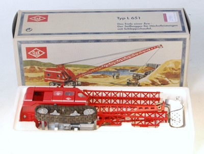 Lot 2781 - An NZG No. 4401 1/50 scale model of an O&K...