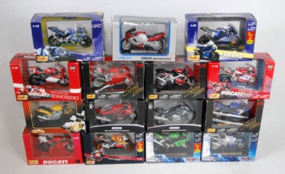 Lot 2788 - 15 various boxed mainly 1/18 scale motorcycle...