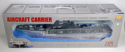 Lot 3299 - A Heng Tai 1/275 scale radio controlled model...