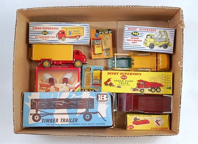 Lot 2044 - A collection of various boxed and part boxed...