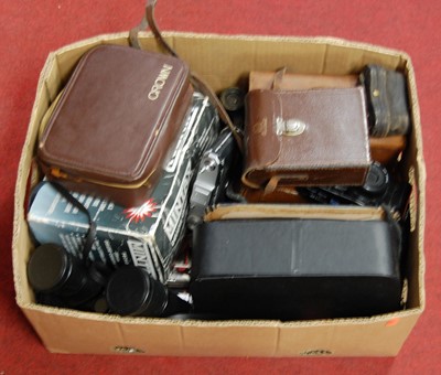 Lot 80 - A box of miscellaneous items, to include a...