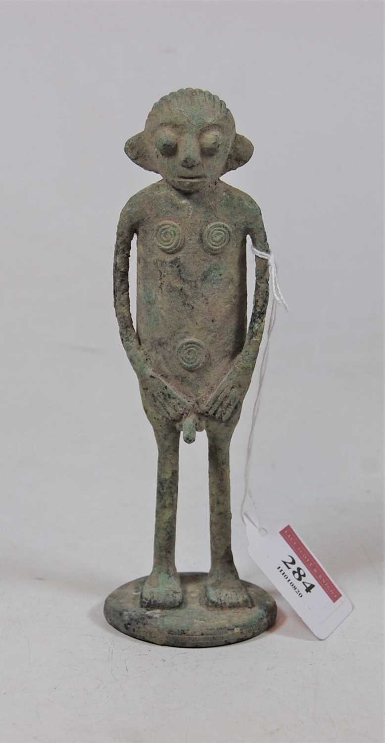 Lot 284 - An antique Cambodian fertility figure, h.16cm