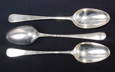 Lot 1153 - A set of six George III silver dessert spoons,...