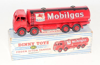 Lot 1519 - A Dinky Toys No. 941 Foden 14-ton Mobil Gas...