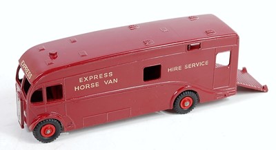 Lot 2065 - A Dinky Toys No. 980 horsebox, USA edition,...