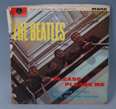 Lot 738 - The Beatles - Please Please Me, UK pressing,...